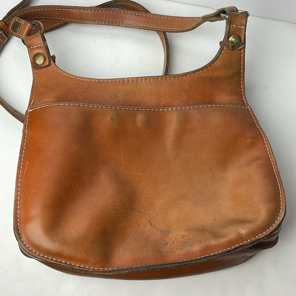 Patricia Nash London Brown Saddle Bag - Picture 11 of 13